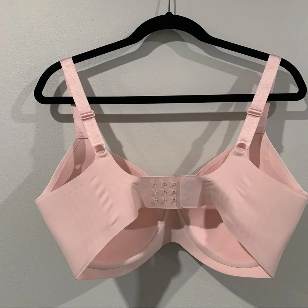 EBY 3D Precision Bra light Pink Size Small DD - Picture 2 of 5